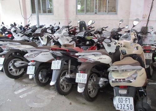 
Công an thị xã Dĩ An, tỉnh Bình Dương vừa triệt phá ổ tiêu thụ xe trộm cắp do đối tượng Huỳnh Anh Quốc cầm đầu.
