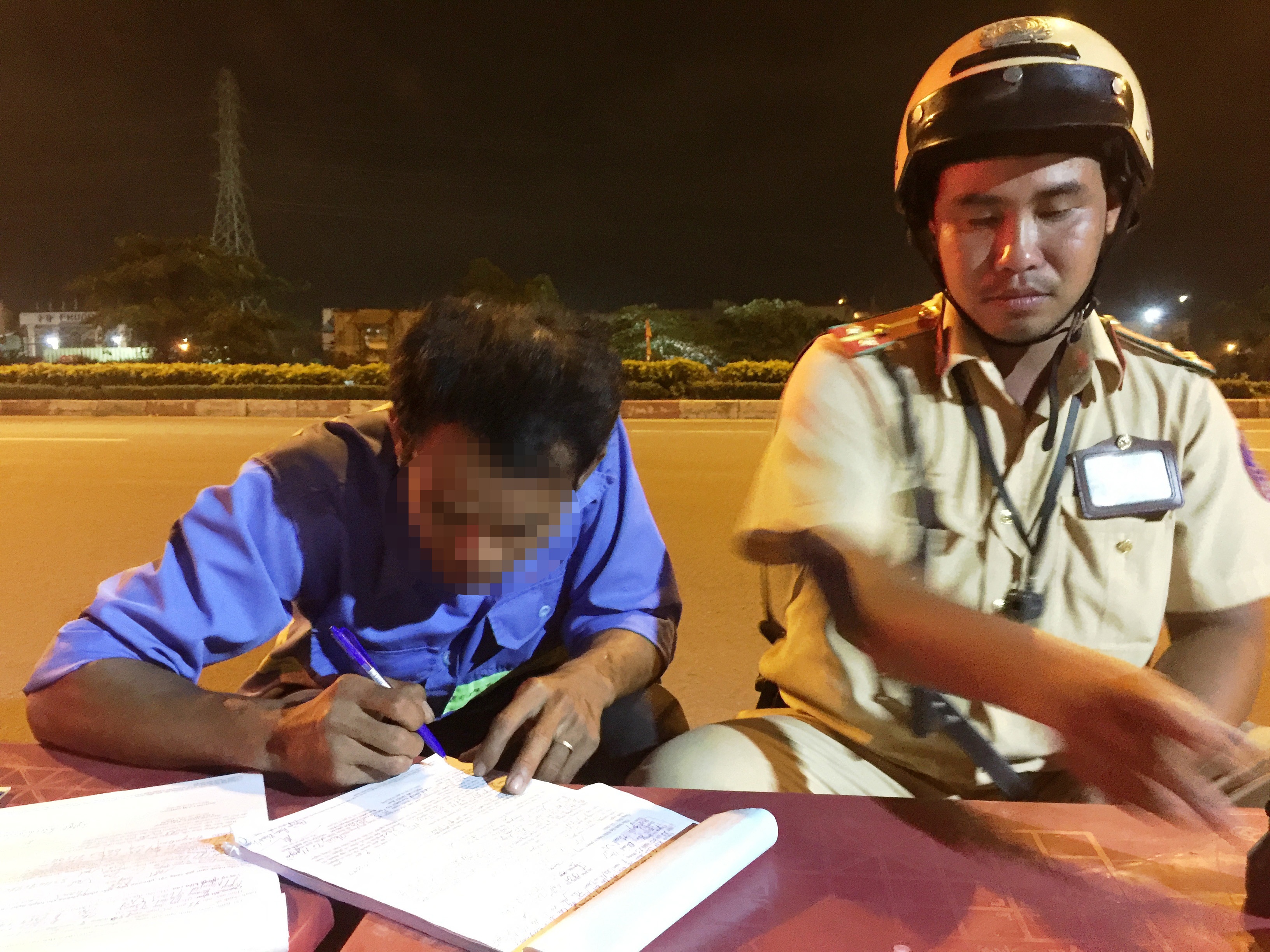 Choáng mức phạt 17 triệu, tài xế nặng hơi men đổ thừa cho bệnh... tiểu đường! - 7