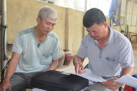 Những người dân Hòa Hải cho rằng sự mập mờ, cố ý làm sai của các cán bộ này đã làm mất sự đoàn kết trong người dân....