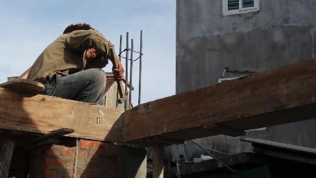 "Quay quắt" mưu sinh trong nắng nóng "như đổ lửa" - 13 "Quay quắt" mưu sinh trong nắng nóng "như đổ lửa" - 13