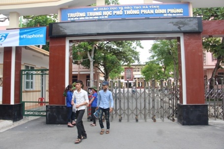 Mới hết hơn 2/3 thời gian, nhiều thí sinh đã hoàn thành bài thi