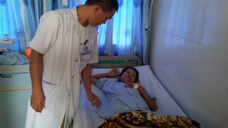 Ba bác sỹ kịp thời hiến máu cứu bệnh nhân qua cơn nguy kịch - 1 Hiện sức khỏe của bệnh nhân Nguyễn Thị Luyện đang dần phục hồi.