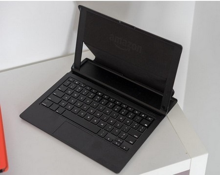 Amazon chính thức trình làng máy tính bảng giá 50USD - 3 Có thể kết nối với bàn phím rời để sử dụng như laptop, vừa là lớp vỏ bảo vệ