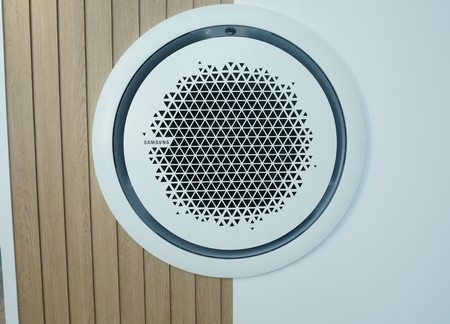 Hệ thống điều hòa âm tường Cassette 360 với thiết kế dạng tròn độc đáo