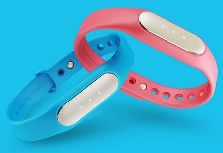 Xiaomi ra mắt vòng đeo tay thông minh giá chỉ 15USD - 1 Xiaomi Mi Band 1S gây ấn tượng với mức giá rẻ bất ngờ