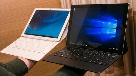Samsung trình làng máy tính bảng Windows 10, laptop siêu mỏng... tại CES 2016 - 2 Kết nối với bàn phím rời để trở thành chiếc laptop hoàn chỉnh