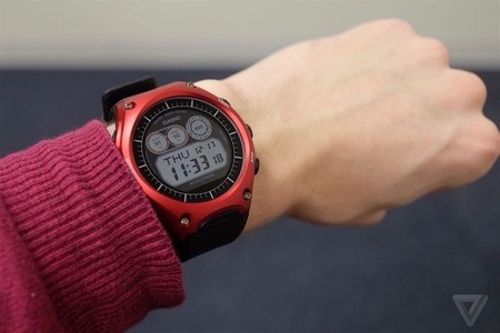 Casio trình làng smartwatch đầu tiên với khả năng “nồi đồng cối đá” - 7 Casio trình làng smartwatch đầu tiên với khả năng “nồi đồng cối đá” - 7