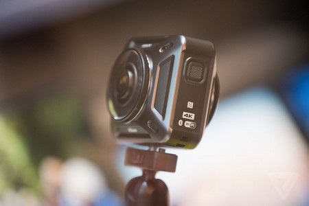 Nikon giới thiệu camera hành trình 4K 360 độ và máy ảnh ISO 3.280.000 - 7 Nikon giới thiệu camera hành trình 4K 360 độ và máy ảnh ISO 3.280.000 - 7