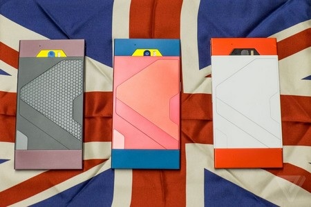 Smartphone siêu bảo mật "bỏ rơi" Android, chuyển sang nền tảng Sailfish OS - 1 Turing Phone gây ấn tượng với thiết kế độc đáo, hiện đại