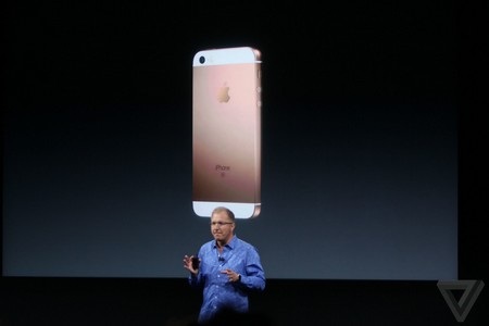 Apple ra mắt iPhone SE và iPad Pro 9.7 inch - 6 Apple ra mắt iPhone SE và iPad Pro 9.7 inch - 6
