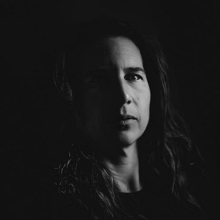 Bộ ảnh tuyệt đẹp về tuổi thơ vắng bóng công nghệ - 1 Niki Boon, người đã ghi lại những khoảnh khắc tuổi thơ hồn nhiên và tự do nhất của các con mình