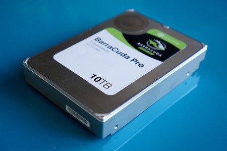 Seagate trình làng đĩa cứng dung lượng lớn nhất thế giới dành cho máy tính cá nhân - 1 Barracuda Pro, ổ đĩa cứng dung lượng 10TB đầu tiên dành cho máy tính cá nhân vừa được Seagate trình làng