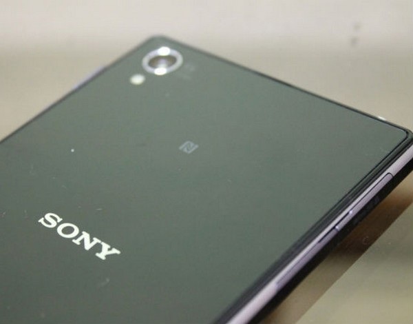 Smartphone chạy Android của hãng nào có ít khi gặp lỗi nhất? - 1 Smartphone chạy Android của Sony có tỷ lệ gặp lỗi khi chạy các ứng dụng thấp hơn so với smartphone của các thương hiệu khác