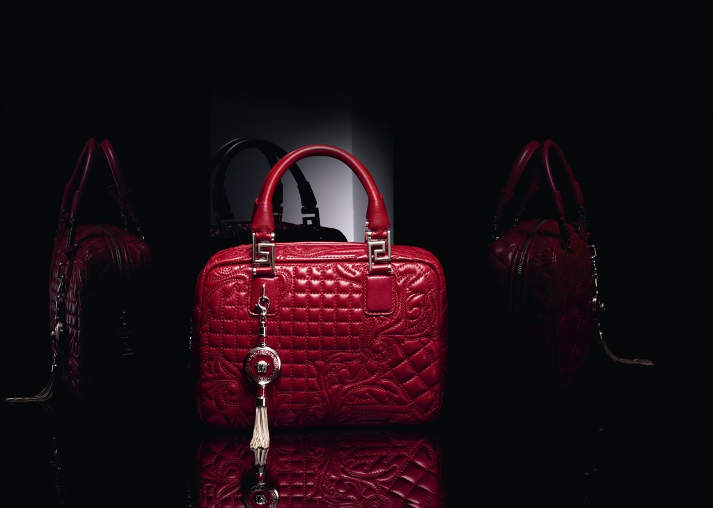 Ferragamo, Burberry, Versace…giảm giá ít nhất 50% - 9 Ferragamo, Burberry, Versace…giảm giá ít nhất 50% - 9