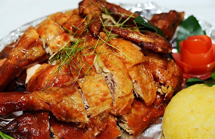 Mộc Mạc Quán Hà Thành - nơi hội tụ tinh hoa ẩm thực Bắc Bộ - 4 Gà quay