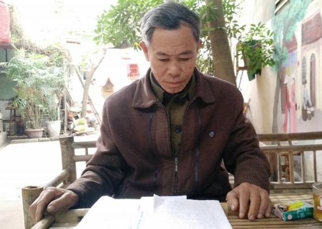 Vụ huyện ra quyết định xa rời thực tế: Kiểm điểm phó Chánh thanh tra huyện - 1
Ông Phạm Hùng Xuyên nhiều năm khiếu nại đòi quyền lợi, tố cáo cán bộ huyện Hậu Lộc làm trái quy định nhưng chưa có được câu trả lời thỏa đáng.