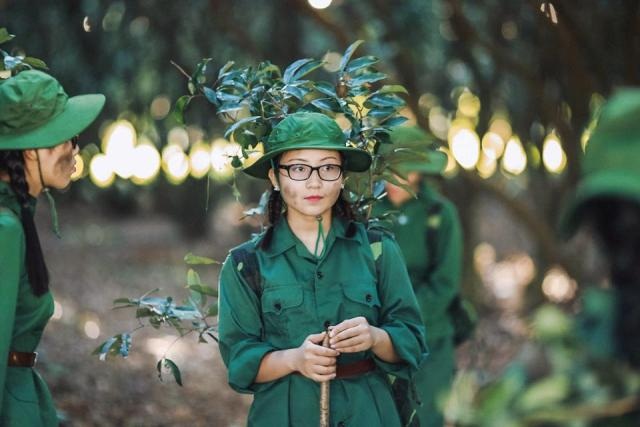 Bộ ảnh kỷ yếu đậm chất lính của học sinh Ninh Bình - 3 Bộ ảnh kỷ yếu đậm chất lính của học sinh Ninh Bình - 3