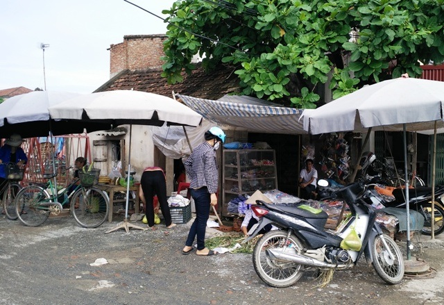 Ninh Bình: Gia đình liệt sĩ chục năm tìm công lý 35m2 đất - 1 Thửa đất 35m2 bên QL10 được cụ Tứ sử dụng nhiều năm qua làm quán bán hàng