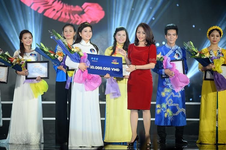 Thí sinh Sông Thao là thí sinh xuất sắc lọt vào tóp 4 và cũng là thí sinh được khán giả bình chọn cao nhất Thí sinh Sông Thao là thí sinh xuất sắc lọt vào tóp 4 và cũng là thí sinh được khán giả bình chọn cao nhất