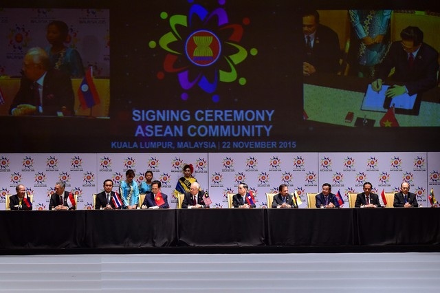 Cộng đồng ASEAN và dấu ấn đóng góp của Việt Nam - 1 Lễ ký thành lập cộng đồng ASEAN diễn ra tại Malaysia (Ảnh: VGP)