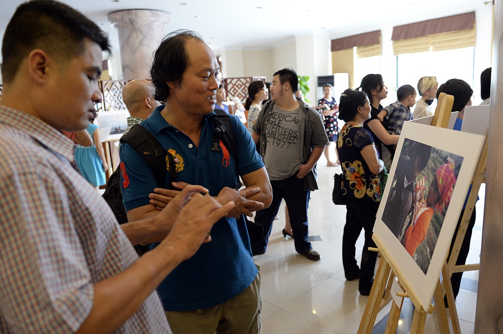 28 tác phẩm xuất sắc nhất trong số 1.000 bức ảnh dự thi được lựa chọn vào vòng chung kết