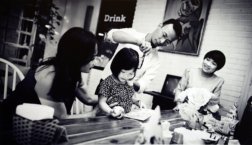 Những tác phẩm xuất sắc nhất của cuộc thi sẽ tiếp tục được triển lãm phục vụ công chúng tại Trung tâm Phụ nữ và Phát triển, 20 Thụy Khuê, Hà Nội cũng như trưng bày trên khổ lớn bên ngoài bức tường của Đại sứ quán Thụy Điển trong tháng 7/2016