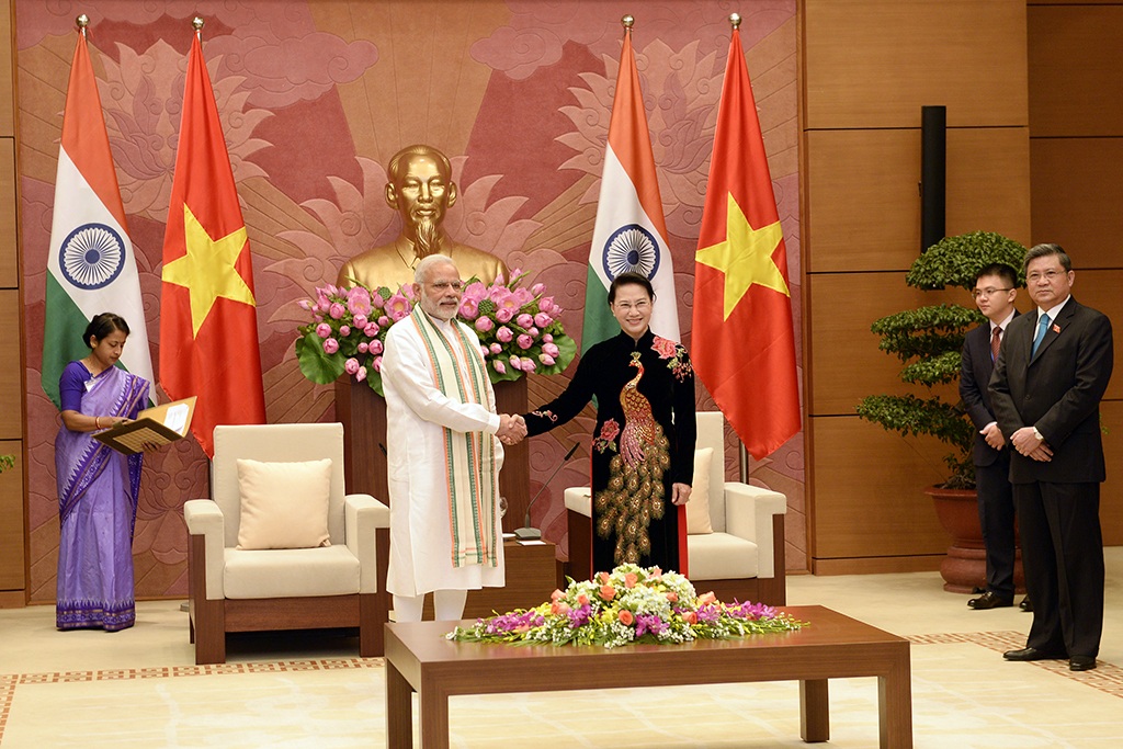 Một ngày làm việc bận rộn của Thủ tướng Ấn Độ tại Hà Nội - 10