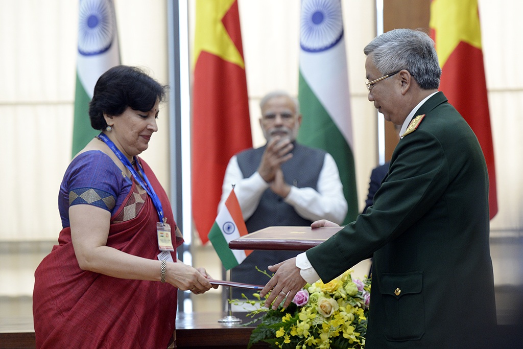 Ấn Độ cung cấp 500 triệu USD cho lĩnh vực quốc phòng  Việt Nam - 3