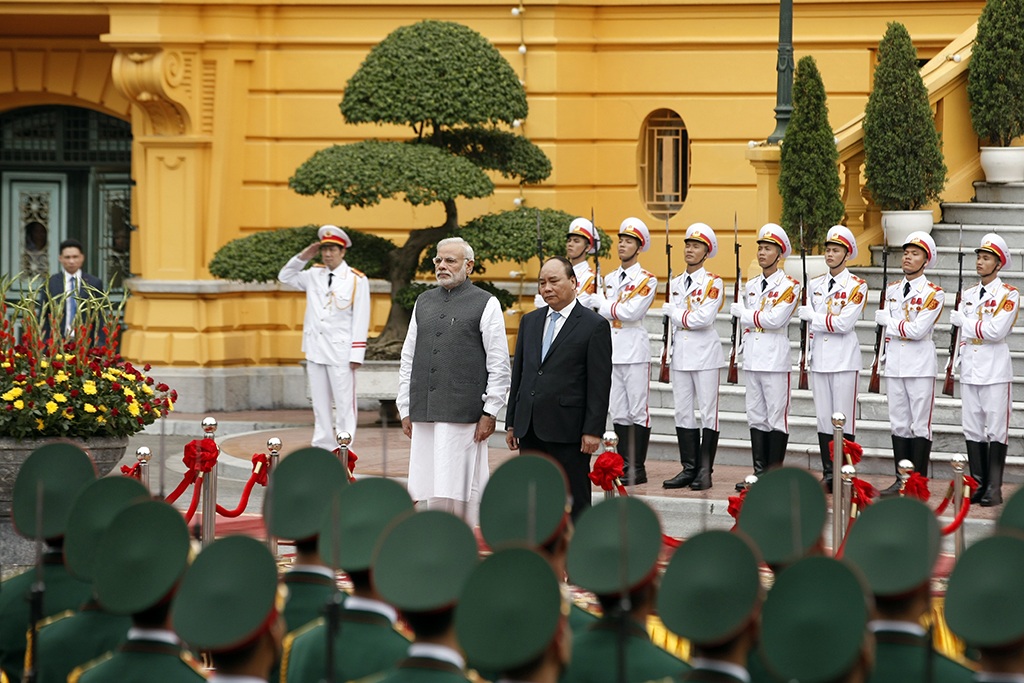 Một ngày làm việc bận rộn của Thủ tướng Ấn Độ tại Hà Nội - 1 Một ngày làm việc bận rộn của Thủ tướng Ấn Độ tại Hà Nội - 1