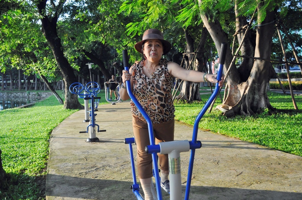 Không chỉ người già... 