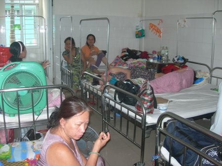 Các bệnh nhân nặng phải ở lại bệnh viện sẽ được hỗ trợ tiền ăn Tết