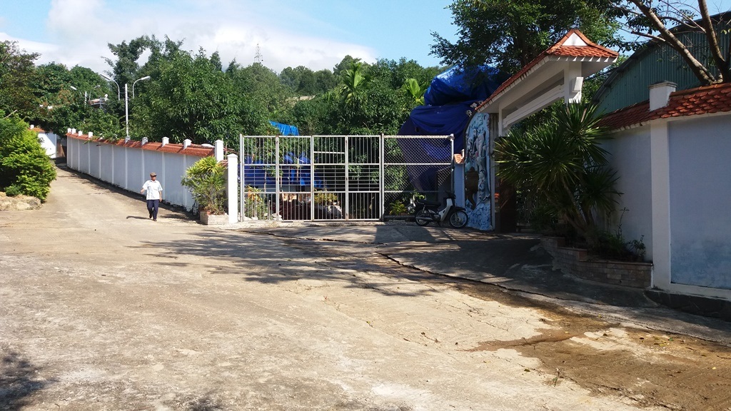 Biệt phủ của đại gia vàng tiếp tục được gia hạn tháo dỡ - 1 Biệt phủ của đại gia vàng tiếp tục được gia hạn đến ngày 15/4/2016