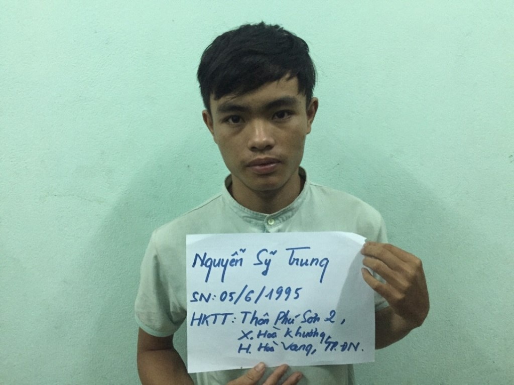 Lừa đảo mua trả góp bằng giấy tờ giả - 1 Đối tượng Nguyễn Sỹ Trung