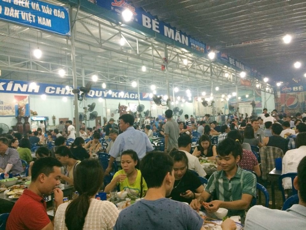 Các nhà hàng được mùa hốt bạc