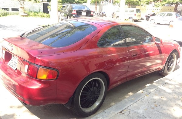 Đà Nẵng: Tạm giữ xe Toyota Celica nghi nhập lậu - 1
Chiếc xe Toyota Celica đang bị tạm giữ ở Đà Nẵng