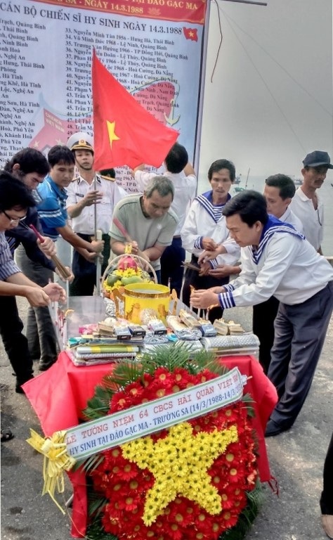 Đà Nẵng tri ân chiến sĩ Gạc Ma của tác giả Lê Hải 