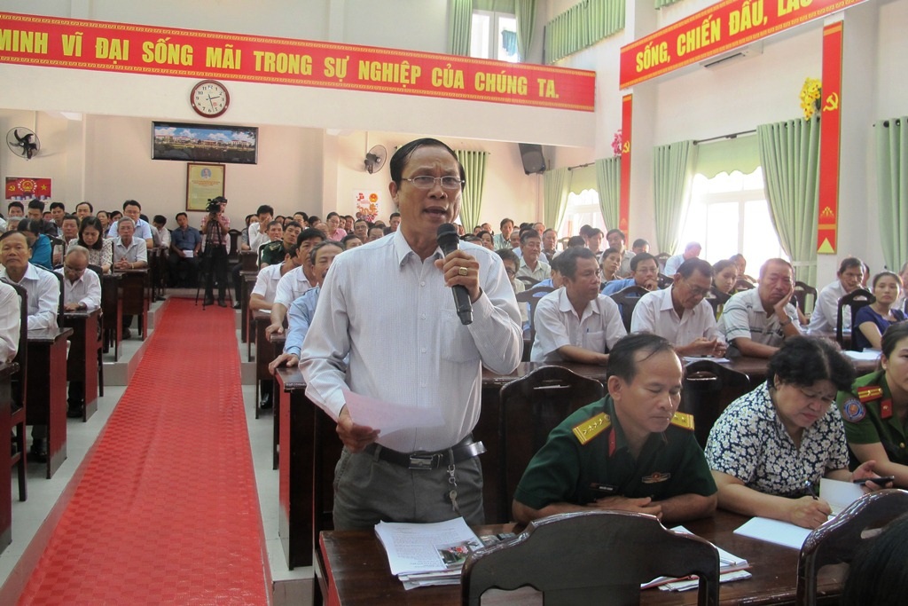 Cử tri Thái Thanh Hùng phản ánh những bức xúc về tình trạng ô nhiễm môi trường 