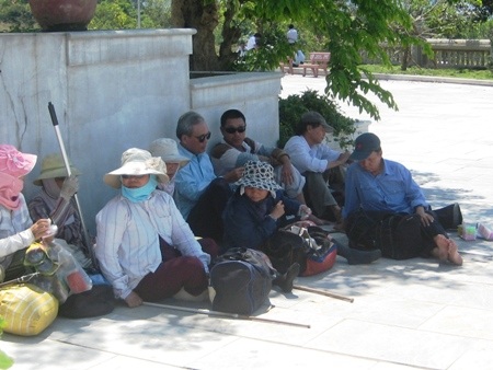 Các đối tượng bán hàng rong, xin ăn, lang thang... được tập trung đưa vào Trung tâm bảo trợ xã hội Đà Nẵng 