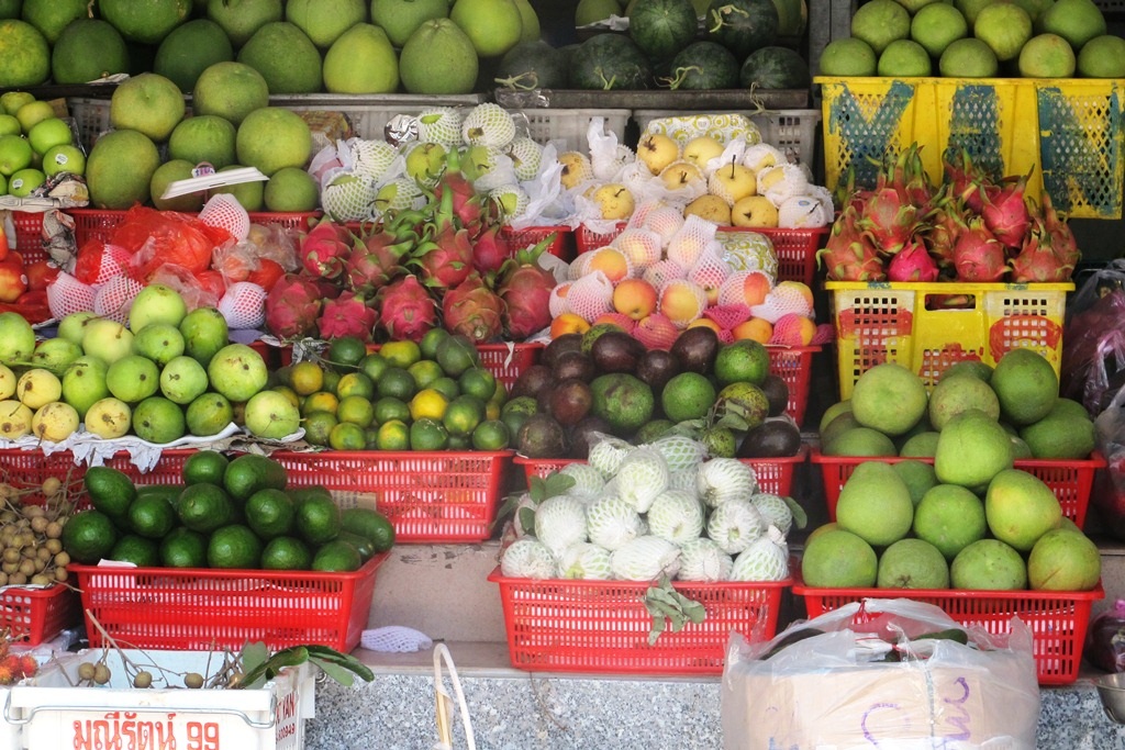 Các loại trái cây đều tăng giá so với ngày thường 