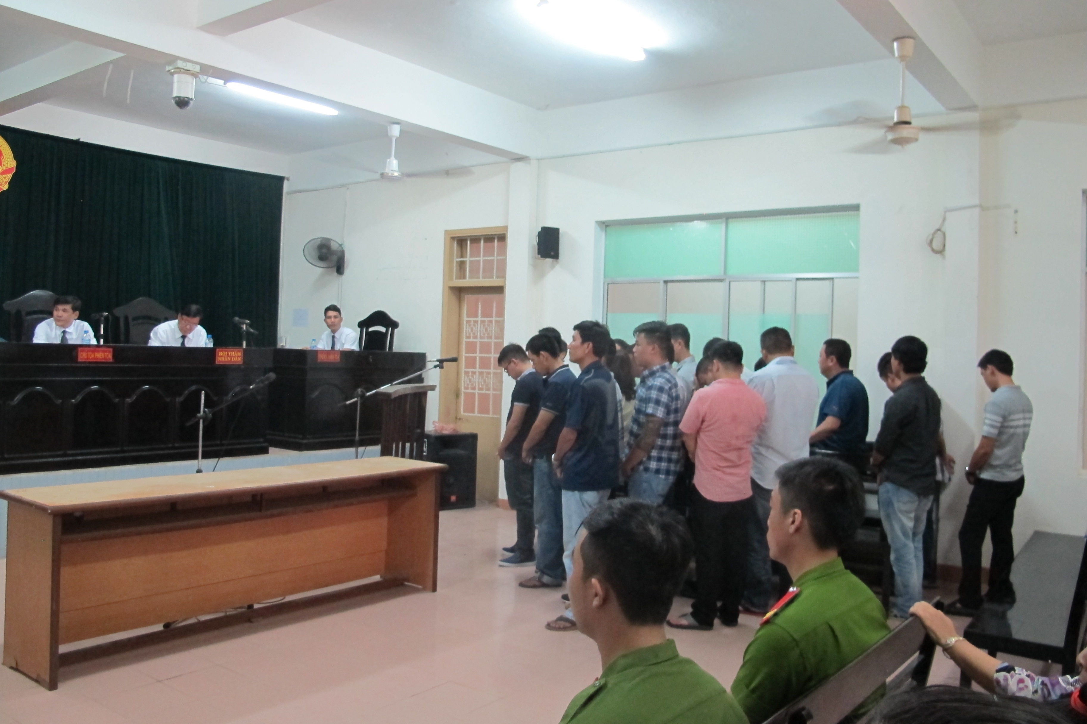 Các bị cáo tại phiên tòa