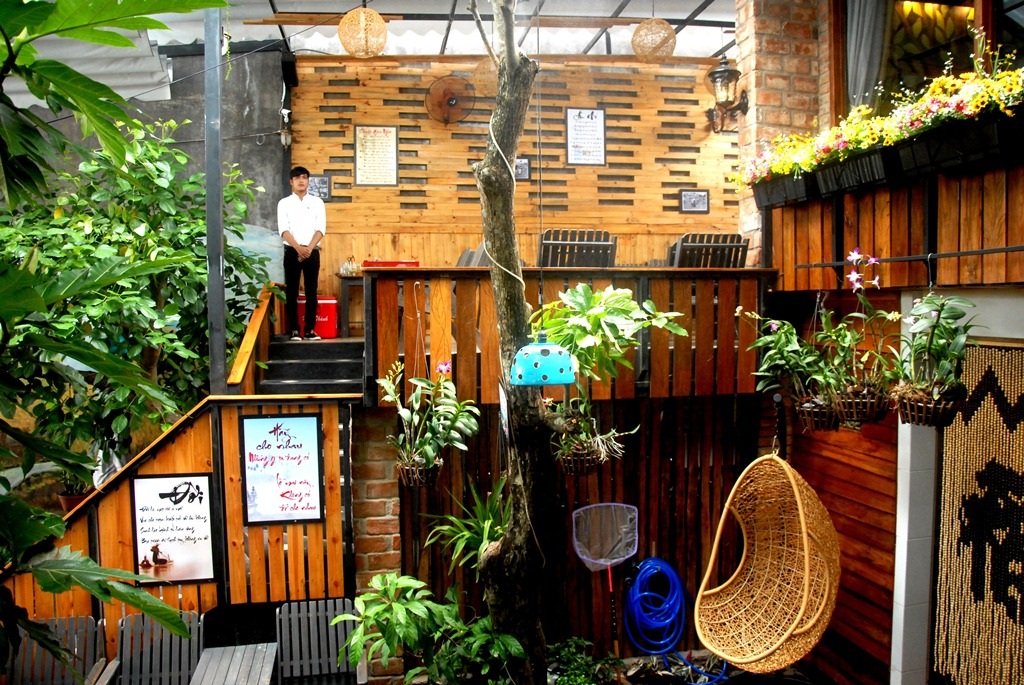 Không gian thoáng mát với thiết kế chủ đạo bằng gỗ