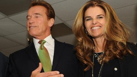 Những ngôi sao đã mất cả gia tài chỉ vì ly hôn - 2 Arnold Schwarzenegger và Maria Shriver từng là đôi vợ chồng giàu có, nổi tiếng và cực kỳ gắn bó. Cả hai đã có 25 năm đời sống hôn nhân khiến người người ngưỡng mộ, cho đến khi những scandal ngoại tình của “kẻ hủy diệt” bị mang ra ngoài ánh sáng vào năm 2011.