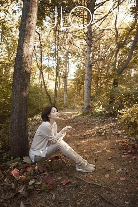 Ngất ngây với bộ ảnh mới tuyệt đẹp của Lee Young Ae - 2 Nữ diễn viên chia sẻ rất nhiều về cuộc sống thanh bình nơi miền quê