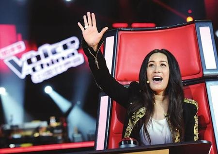 The Voice Trung Quốc: Châu Kiệt Luân “đại bại” dưới tay “Thiên hậu” Na Anh - 2 “Thiên hậu” Na Anh rất “mát tay” khi ngồi trên ghế nóng The Voice