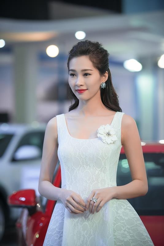 Đặng Thu Thảo mong manh bên Thanh Hằng cá tính - 5 Đặng Thu Thảo mong manh bên Thanh Hằng cá tính - 5