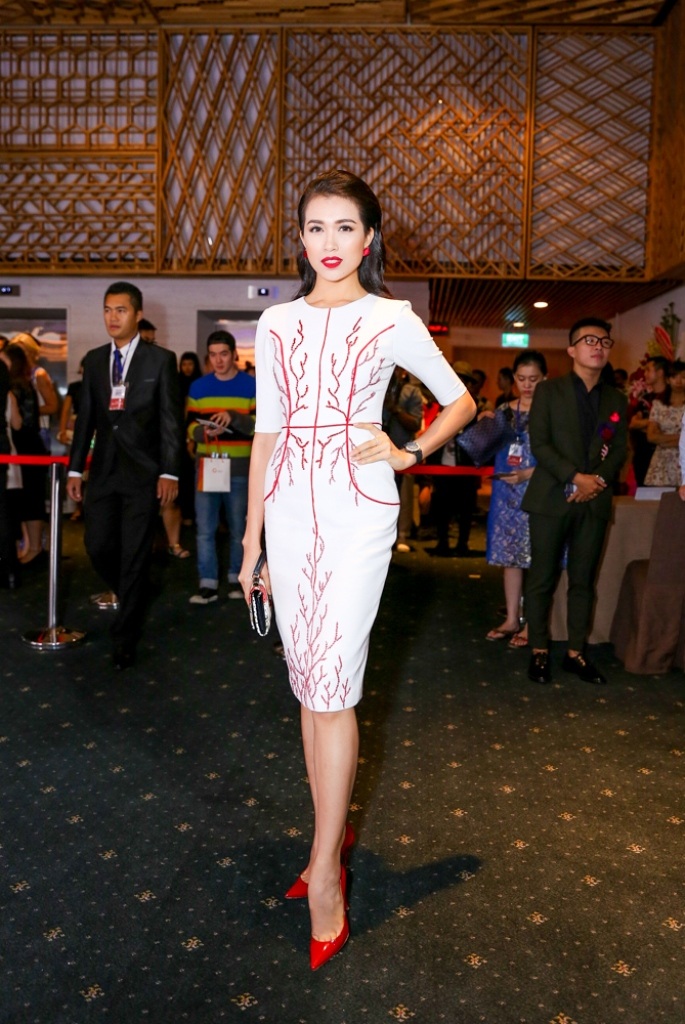 Người đẹp Hoàn vũ Việt Nam nổi bật nhất trên thảm đỏ - 10