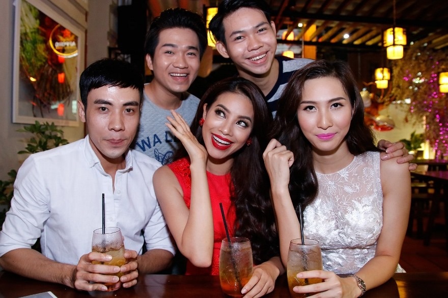 Những biểu cảm hài hước “khó đỡ” của hoa hậu Phạm Hương - 7 Không kém phần hài hước của hoa hậu