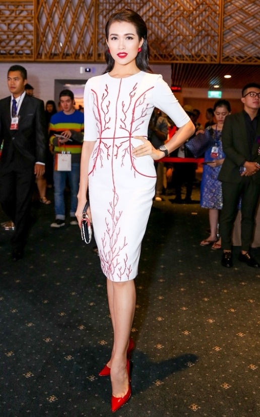 Top 10 mỹ nhân Việt mặc đẹp tuần qua - 8