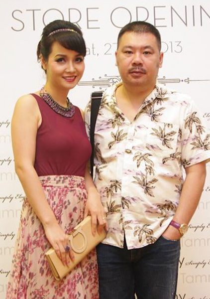 Những cặp đôi “chồng xấu - vợ xinh” của showbiz Việt - 5 Những cặp đôi “chồng xấu - vợ xinh” của showbiz Việt - 5
