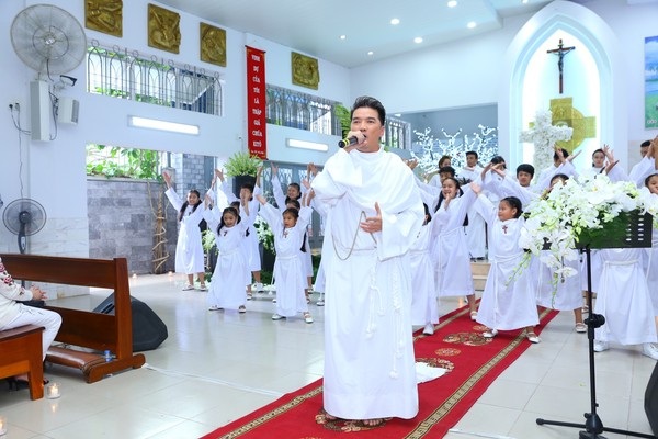 Đàm Vĩnh Hưng thực hiện được ước mơ sau nhiều năm đi hát - 1 Đàm Vĩnh Hưng thực hiện được ước mơ sau nhiều năm đi hát - 1